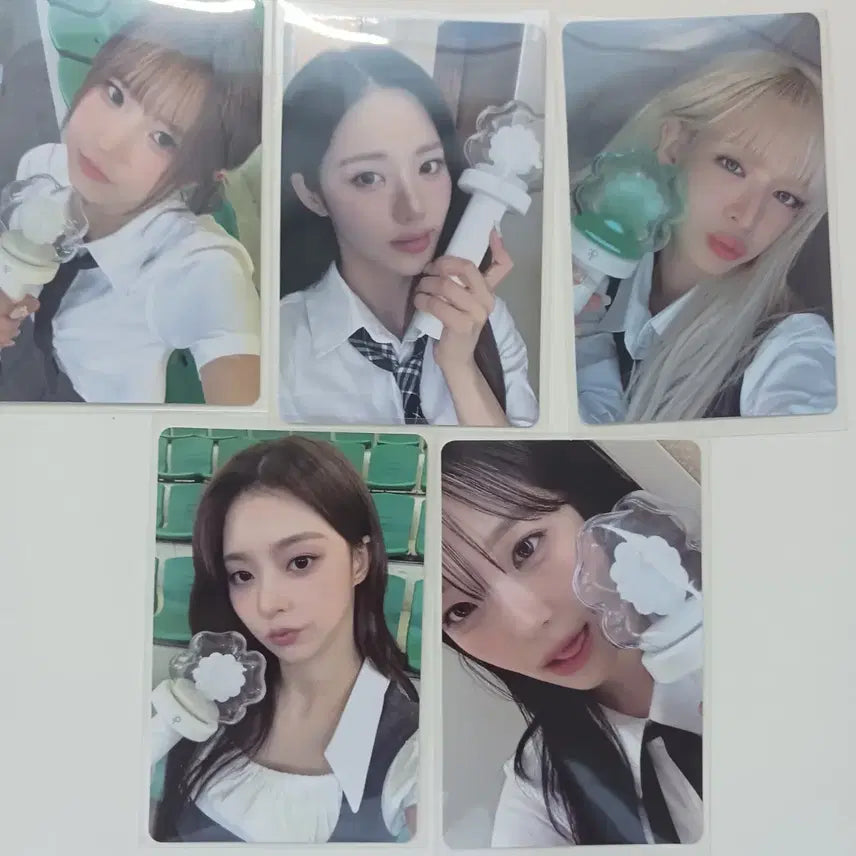 [BUNJANG] fromis_9 Official Lightstick Photocard 5-Set Bundle + Member ID Photos / 프로미스나인 응원봉 포카 5종 일괄+ 맴버 증명사진