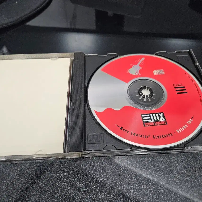 [BUNJANG] E-MU EIIIX Sound Library Vol. 2 (More Emulator Standards) Original Sampler CD-ROM / [희귀] E-MU 정품 샘플러 CD-ROM / EIIIX Sound Library Vol. 2 (More Emulator Standards)