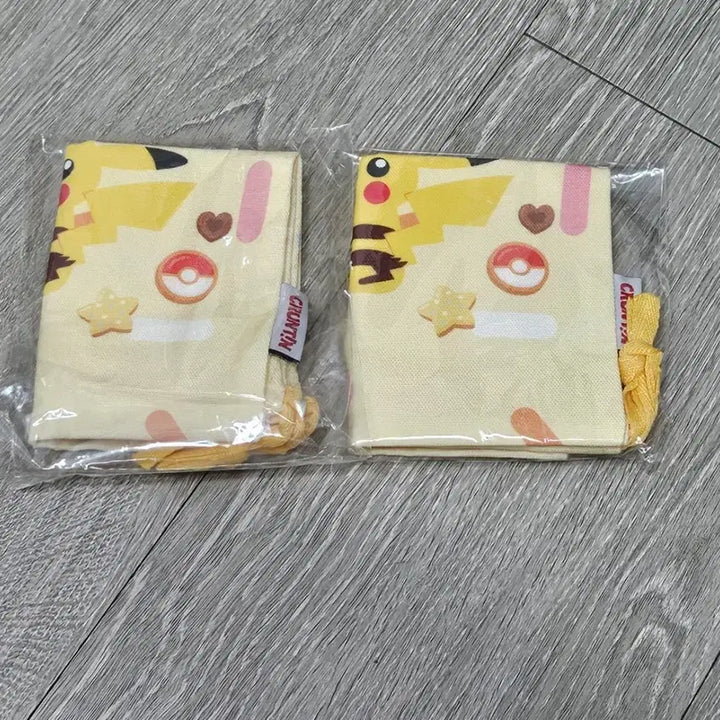 [BUNJANG] Crunches Pokémon Pikachu Pouch / 크런틴 포켓몬스터 피카츄 파우치 팔아요