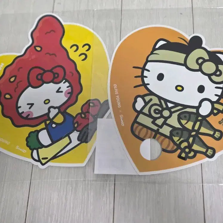 [BUNJANG] Olive Young Hello Kitty Fan (Sealed) / 올리브영 헬로키티 부채 판매 합니다 미개봉  올영 산리오