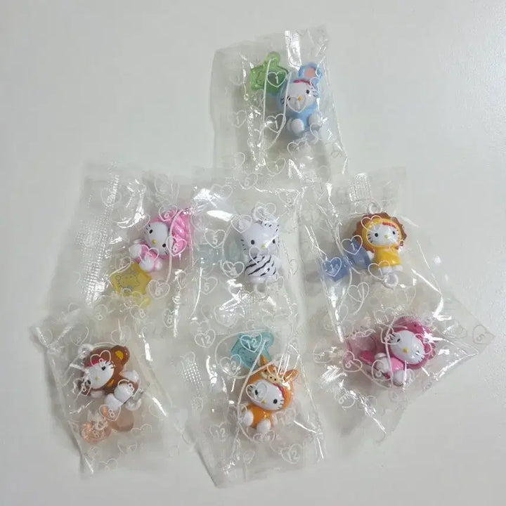 [BUNJANG] Classic Kitty Zodiac Animal Figurine Strap / 개별)고전키티 줄줄이 스트랩 십이지신 피규어 스트랩 고전키티 동물