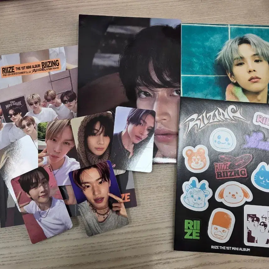 [BUNJANG] RIIZE 1st Mini Album + Photocard Set / 라이즈앨범+포카세트