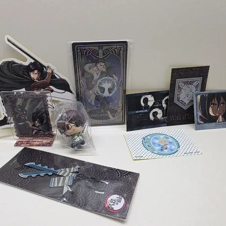 [BUNJANG] Attack on Titan Character Goods Set / 진격거인 세트