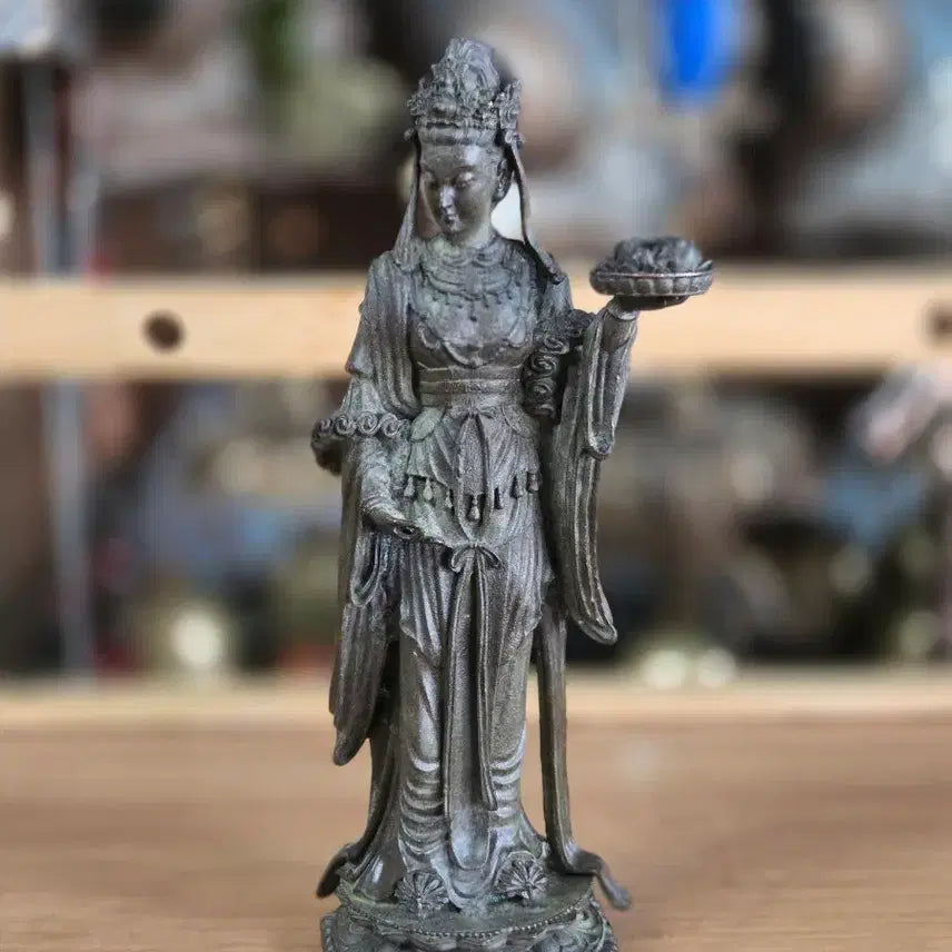 [BUNJANG] Antique Bronze Guanyin Bodhisattva Statue / 고풍스러운 동 관세음보살 입상