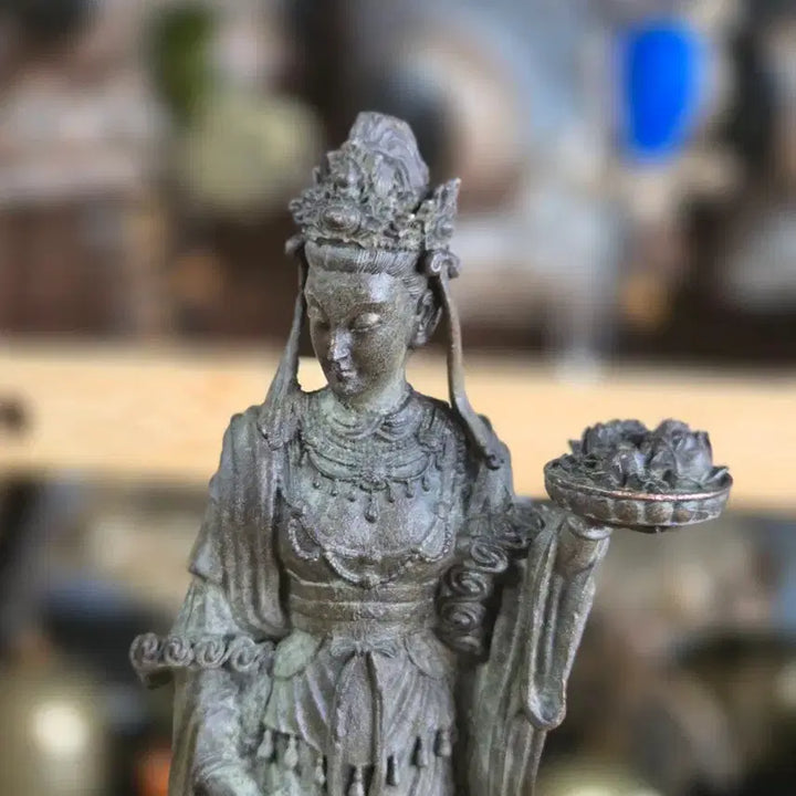 [BUNJANG] Antique Bronze Guanyin Bodhisattva Statue / 고풍스러운 동 관세음보살 입상