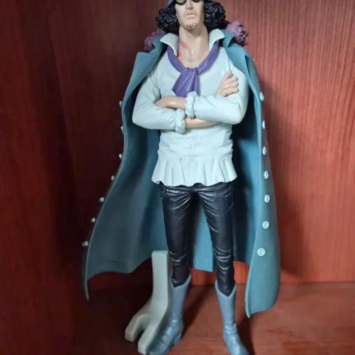 [BUNJANG] One Piece Kuzan &amp; Garp Figure Bundle Set / (배송비 포함) 원피스 쿠잔, 거프 피규어 일괄 판매합니다.