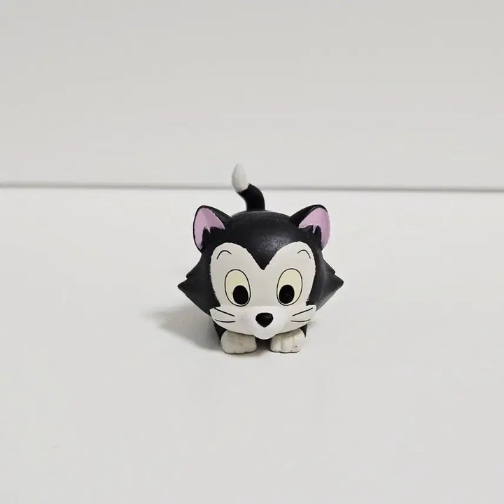 [BUNJANG] Disney Authentic Pinocchio Figaro Mini Figurine / 디즈니 정품 피노키오 피가로 미니 피규어