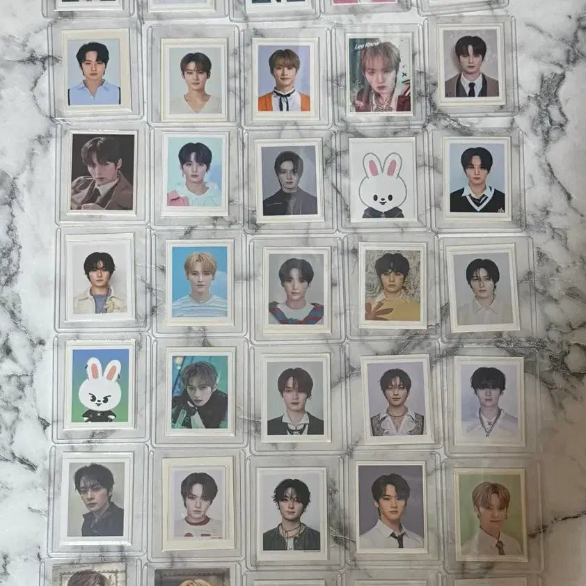 [BUNJANG] Stray Kids Lee Know Rabbit ID Photos Bundle Set (35 pcs) / (일괄.35장) 스트레이키즈 리노 리빗 증명사진