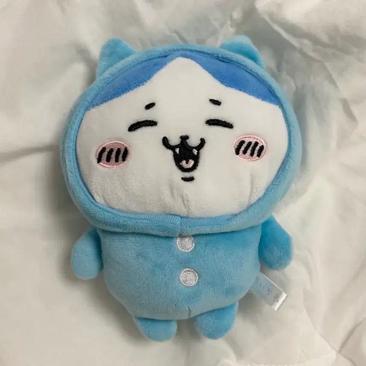 [BUNJANG] Chiikawa Hachiware Medium Plush Pajamas / 치이카와 하치와레 중형 후류 파자마 인형