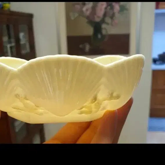 [BUNJANG] Vintage Island Belleek Shell Dish / 빈티지 아일랜드 벨릭 조개접시