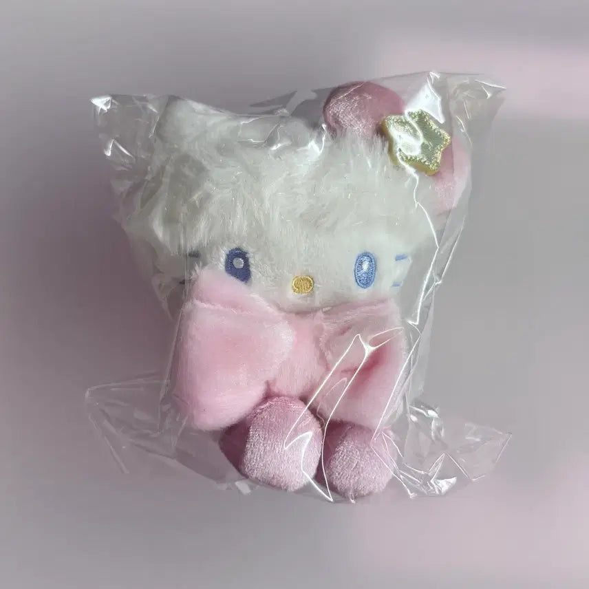 [BUNJANG] Kirakira Sparkling Winter Kitty Mascot / 키라키라 반짝반짝 윈터 키티 마스코트