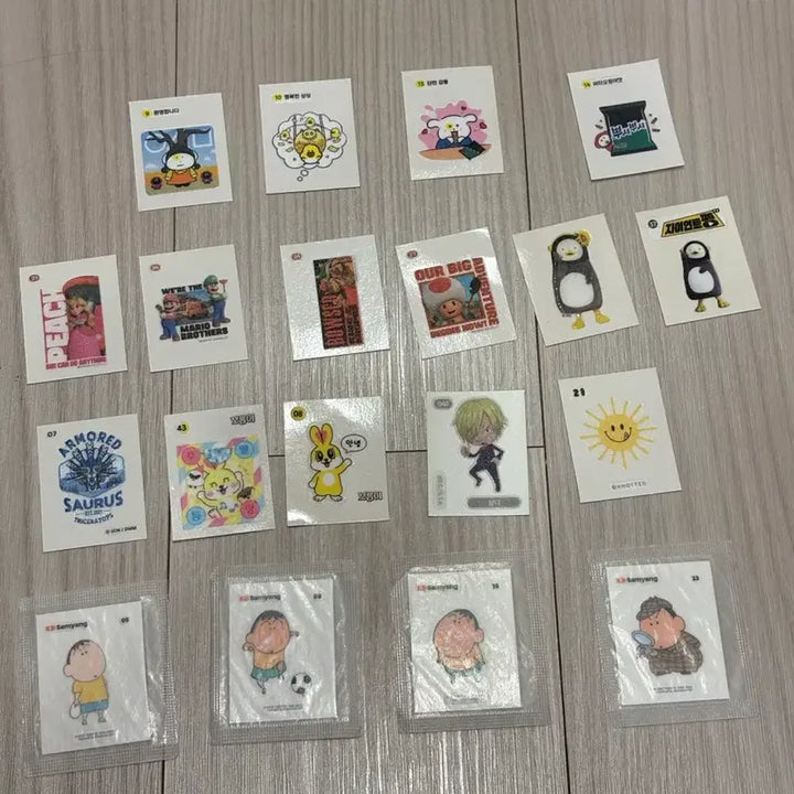 [BUNJANG] Assorted Sticker Collection - Squid Game, Mario, PENGSOO, Knotted, One Piece, Maenggu, Boreumi / 띠부씰 판매 (kbo/꽃카/산리오/오징어게임/마리오/펭수/노티드/원피스/맹구/보름이)