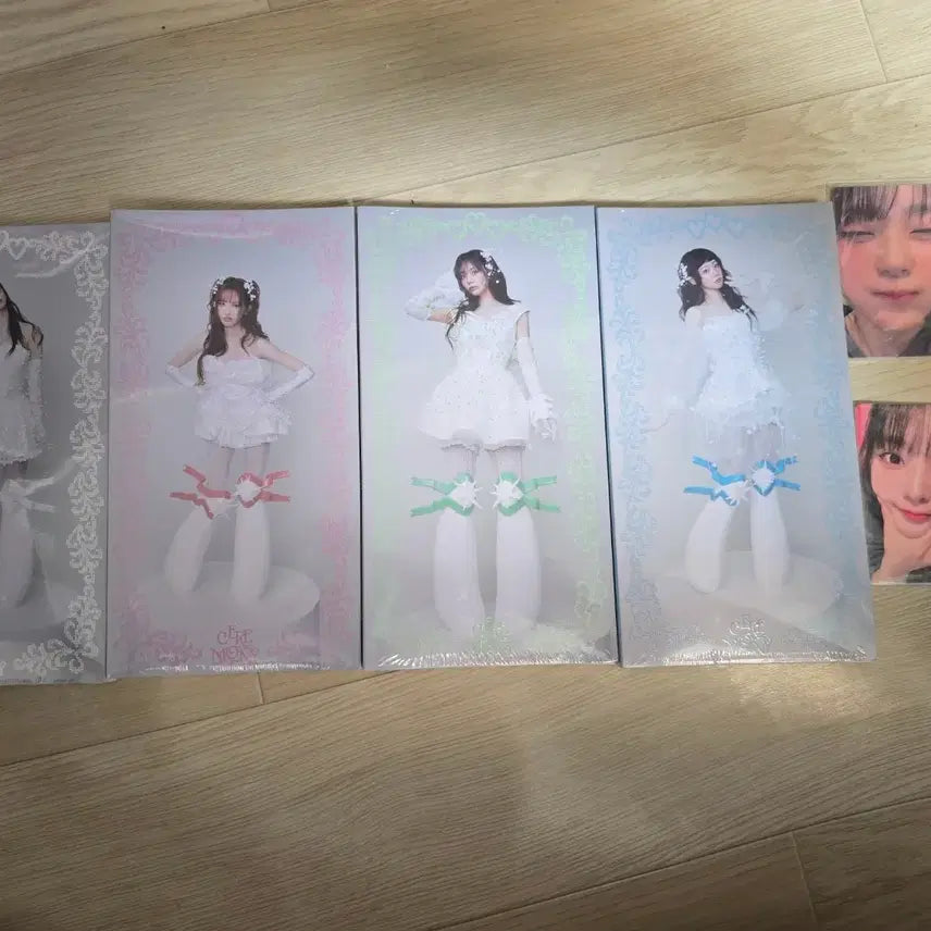 [BUNJANG] QWER Bundle Set Albums and Merchandise / (일괄)QWER 앨범 굿즈 판매합니다