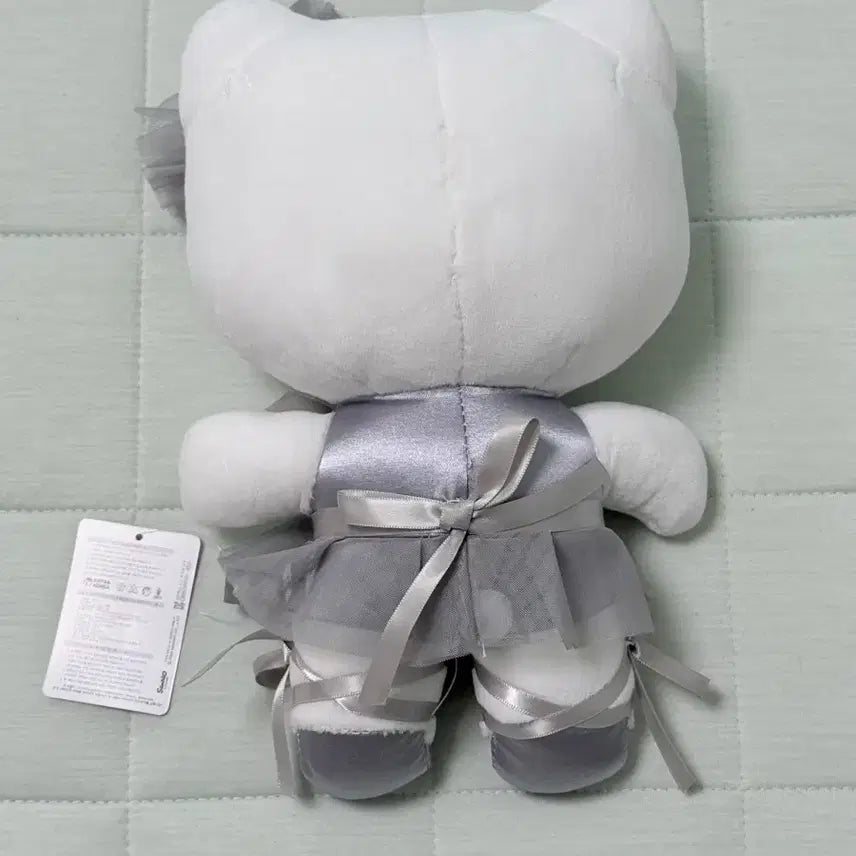 [BUNJANG] Sanrio Hello Kitty Ballerina Medium Plush / 산리오 정품 헬로키티 발레리나 중형인형