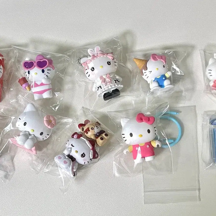 [BUNJANG] Hello Kitty Gacha Figure Bundle Set / 헬로키티 가챠 피규어 일괄 판매