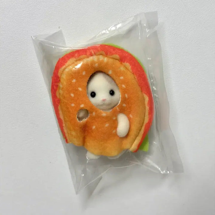 [BUNJANG] Sylvanian Families Hamburger Blind Bag Latte Hamburger / 실바니안 쿠지 햄버거 블라인드백 라떼 햄버거