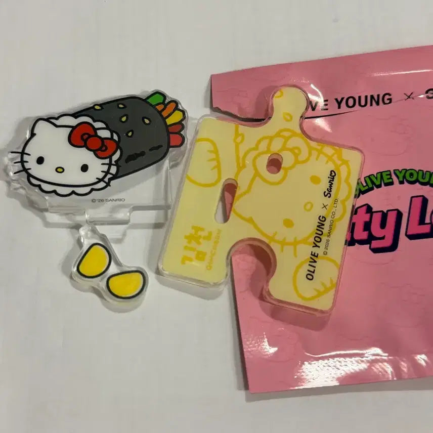 [BUNJANG] Hello Kitty Acrylic Stand / 올리브영 아크릴 스탠드 김천