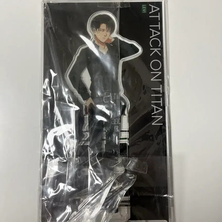 [BUNJANG] Attack on Titan Levi Big Acrylic Stand Black &amp; White Pop-Up / 리바이 빅 아크릴스탠드 진격의 거인 블랙앤화이트 팝업
