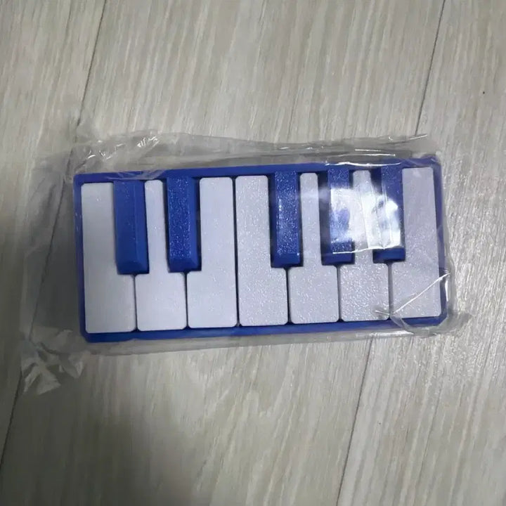 [BUNJANG] Piano Keyboard Clicker Keychain / 피아노 건반 클리커 키링