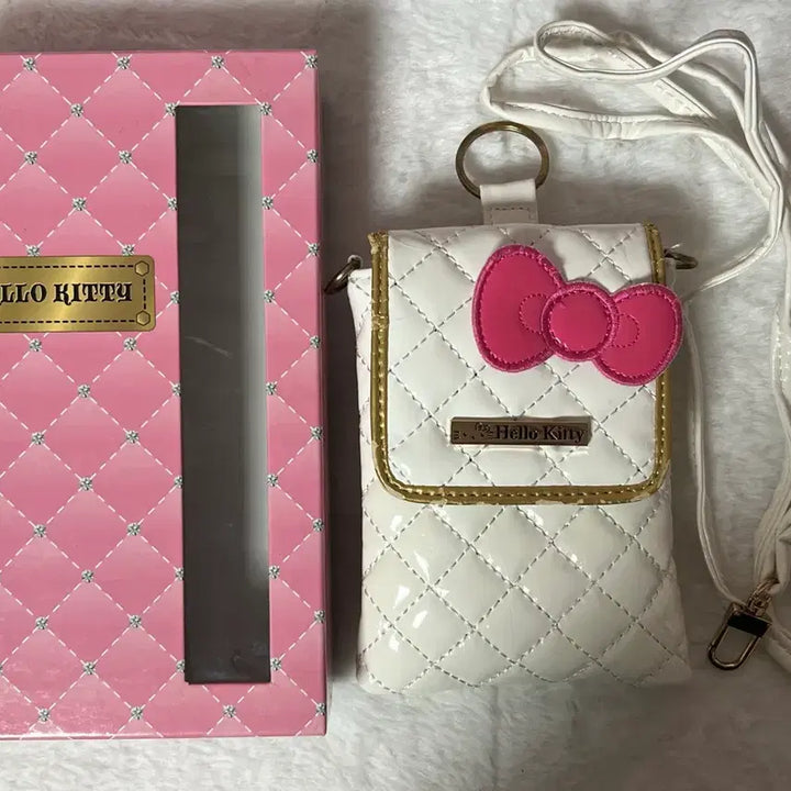 [BUNJANG] Vintage Hello Kitty Quilted Mini Bag (Shoulder Bag) / 고전 키티 헬로키티 퀼트 미니백(숄더백)