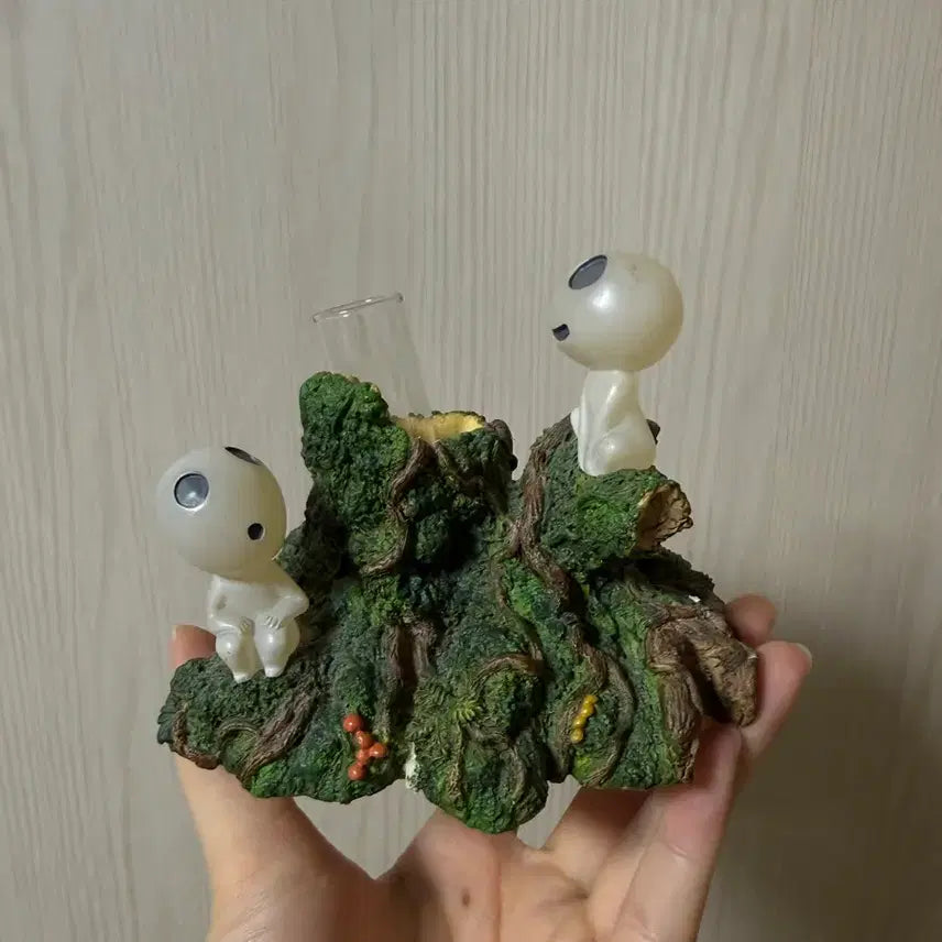 [BUNJANG] Ghibli Kodama Flower Vase / 지브리 고다마 한송이 꽃병