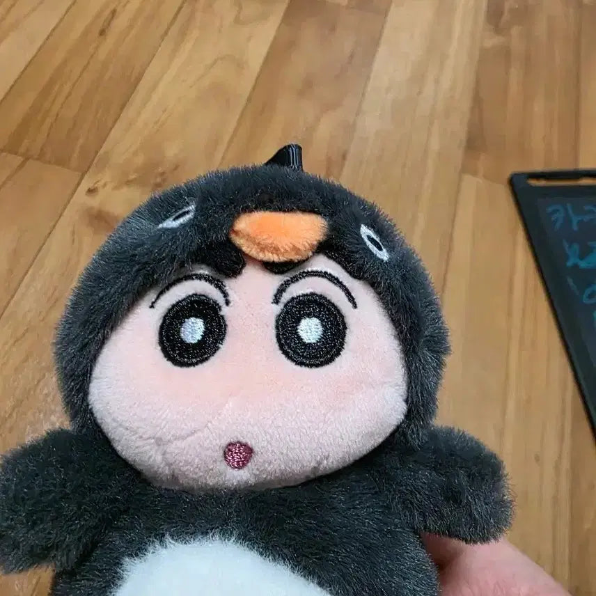 [BUNJANG] Crayon Shin-chan Penguin Outfit Plush / 짱구는못말려 펭귄옷 짱구 캐릭터 봉제인형