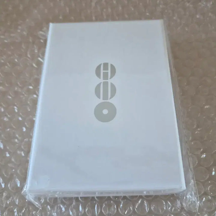 [BUNJANG] BTS Red Card Holder (Sealed) / BTS 아리랑 카드홀더 레드색상 미개봉 판매합니다