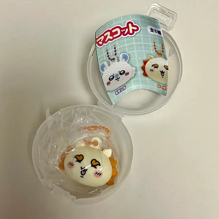 [BUNJANG] Chiikawa "Monjakwi" Lip Balm Cap Gacha Charm / 치이카와 먼작귀 립밤 캡 가챠 시사