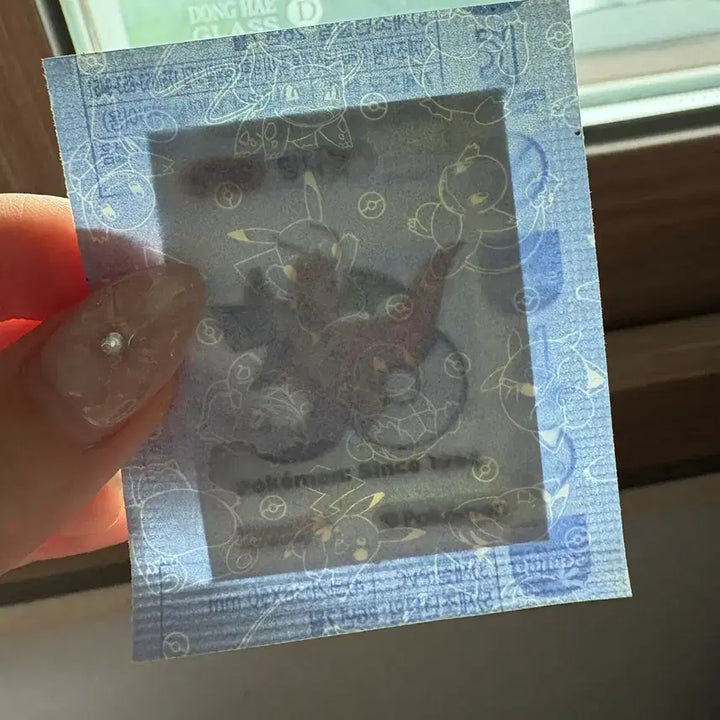 [BUNJANG] Pokemon 30th Anniversary Dragonite Ddibul-seal / 포켓몬 30주년 망나뇽 띠부씰 포켓몬스터 띠부씰 포켓몬빵