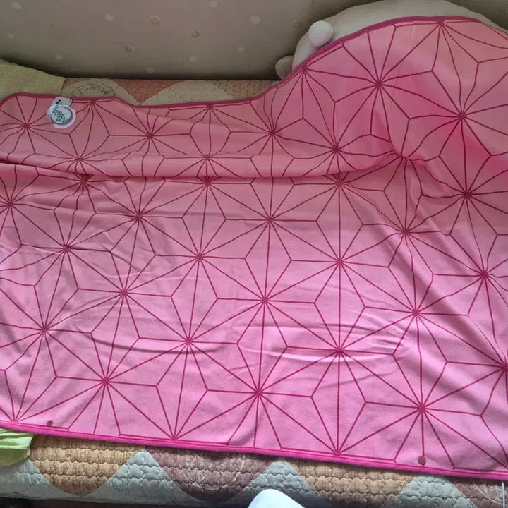 [BUNJANG] Demon Slayer Nezuko Blanket / 귀멸의칼날 네즈코 담요