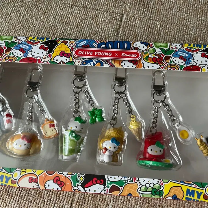 [BUNJANG] Hello Kitty Snack Set (6 Types) / 올리브영 텐바이텐 헬로키티 간식 세트