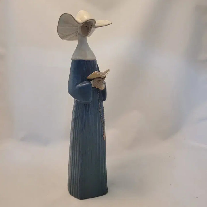 [BUNJANG] Yadro Spain Nun Figurine (Matte) / 스페인 야드로 묵상한 무광 수녀상
