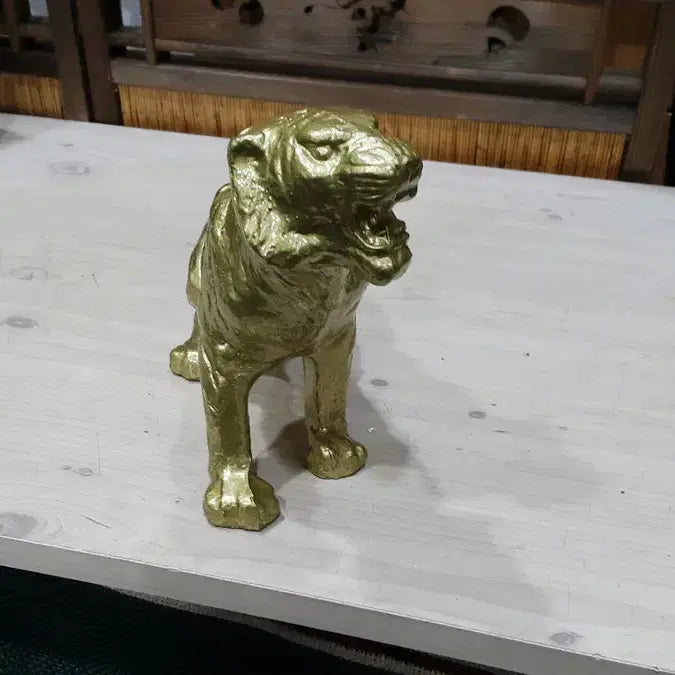 [BUNJANG] 1920s Gilt Tiger Metal Sculpture / 1920 금장 호랑이 금속조각