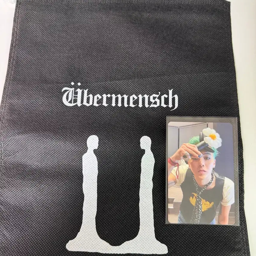 [BUNJANG] G-Dragon Photocard Dust Bag Set / 지디 응원봉 포토카드 더스트백 세트 팝니다