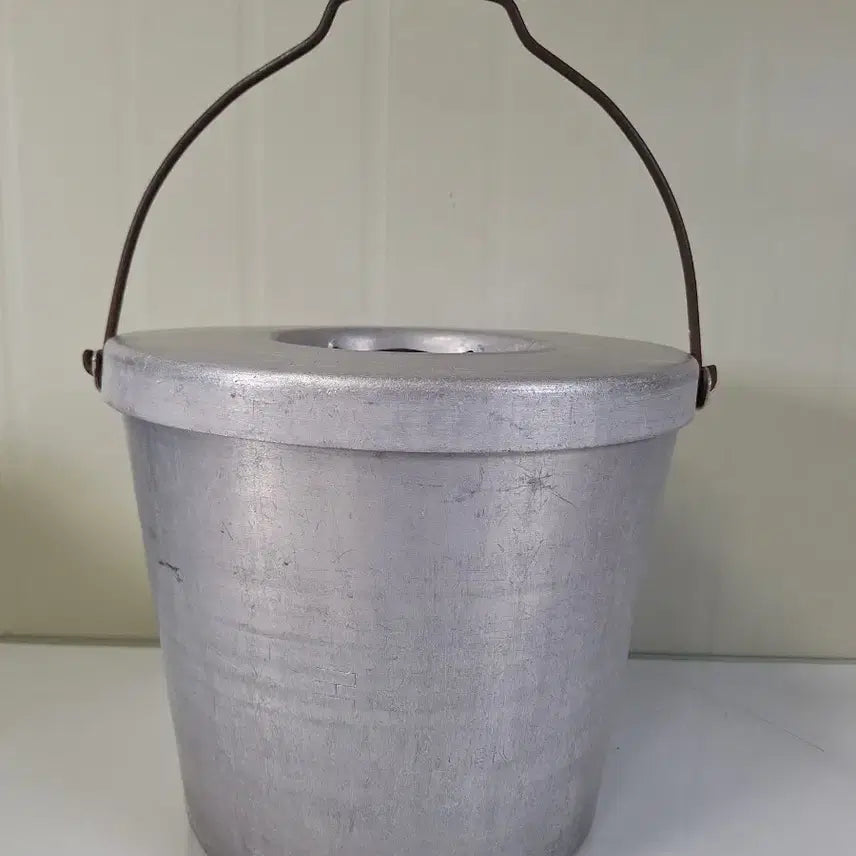 [BUNJANG] 1968 Korean Military Enamel Bucket / 근대사 수집 자료 옛날 국군군용 양은 바께스 양동이 짬밥통 68년
