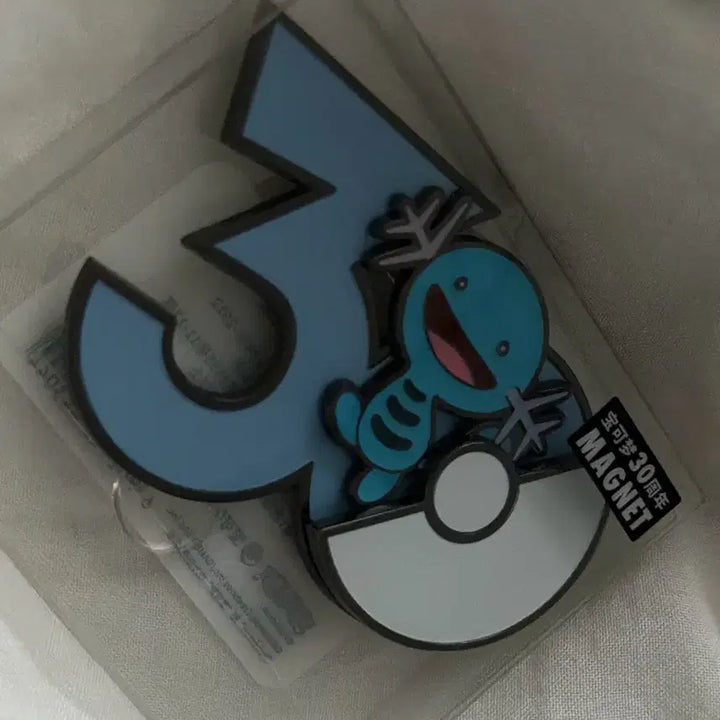 [BUNJANG] 30th Anniversary Logo Magnet / 우파 포켓몬 중포센 30주년 로고 마그넷