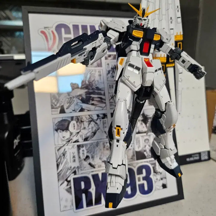 [BUNJANG] Bandai RG RX-93 Nu Gundam Display Frame Model Kit / 반다이 rg RX-93 뉴건담 액자포함 판매합니다