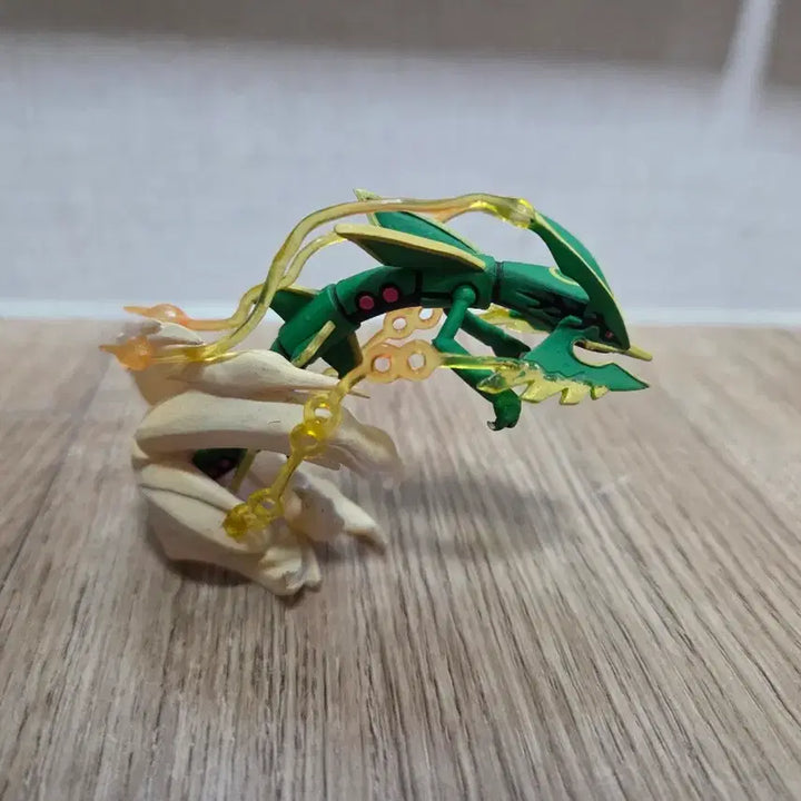 [BUNJANG] Kaiyodo Limited Edition Mega Rayquaza Figure / 포켓몬 tcg 카이요도 한정 피규어 메가 레쿠쟈