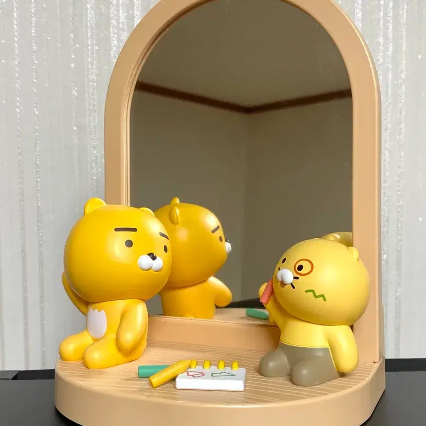 [BUNJANG] Kakao Chunsik Figure Desk Mirror / 카카오 춘식이 피규어 탁상 거울