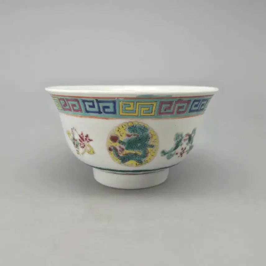 [BUNJANG] Jingdezhen Porcelain Celadon Green Dragon Chilbo Pattern Tea Bowl / 골동품 진품 경덕진요 분채 녹룡 칠보문 다완