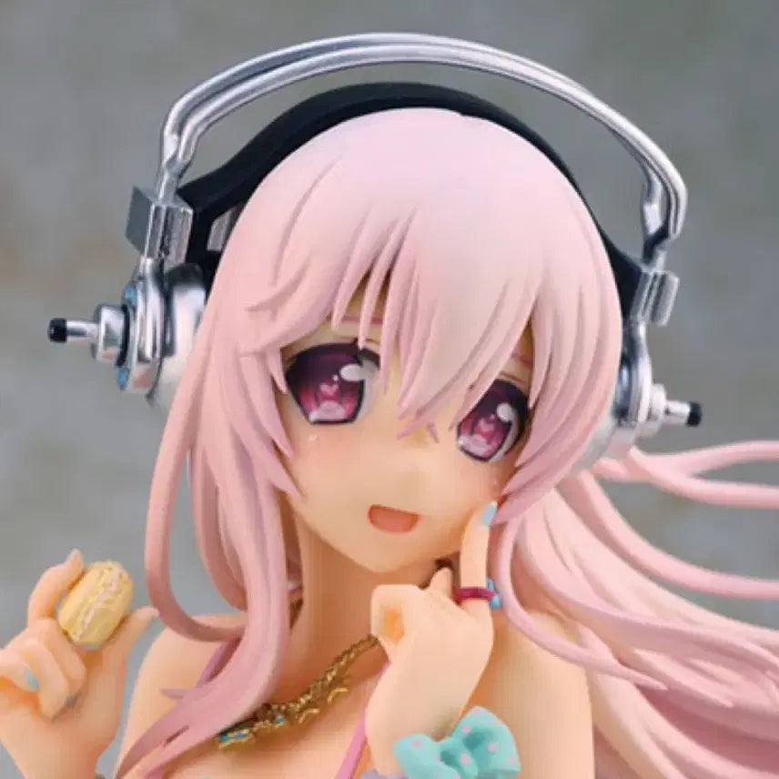 [BUNJANG] Alpha Max Super Sonico Macaron Tower 1/7 Scale Figure / 알파맥스 슈퍼 소니코 마카롱타워 1/7 스케일 피규어
