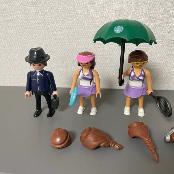 [BUNJANG] Starbucks Playmobil &amp; Tennis Playmobil Bundle Set / 스타벅스 플레이모빌 및 테니스 플레이모빌 일괄판매