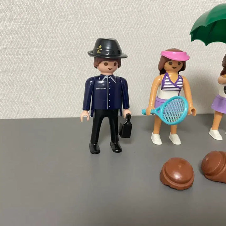 [BUNJANG] Starbucks Playmobil &amp; Tennis Playmobil Bundle Set / 스타벅스 플레이모빌 및 테니스 플레이모빌 일괄판매