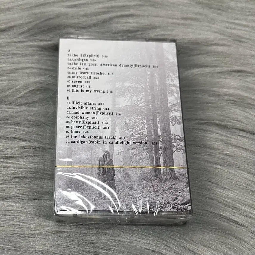 [BUNJANG] Taylor Swift "Folklore" 8th Album Cassette Tape / 테일러 스위프트 정규 8집 앨범 folklore 카세트 테이프