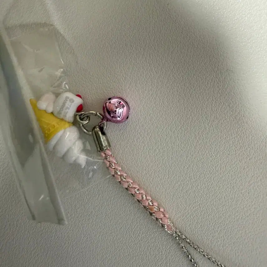 [BUNJANG] Vintage Cool Sweets Kitty Strap / 고전 쿨스위츠 키티스트랩