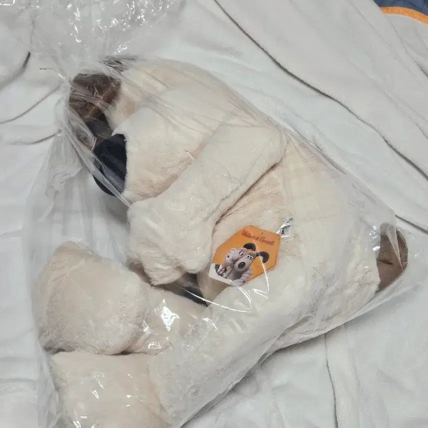 [BUNJANG] Wallace &amp; Gromit Large Gromit Plush Toy (New) / 월레스와 그로밋 대형 그로밋 새제품