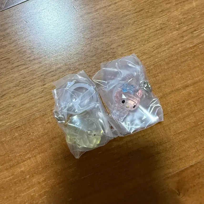 [BUNJANG] Sanrio Crystal Charm Accessory / 산리오 크리스탈 메지루시 가챠