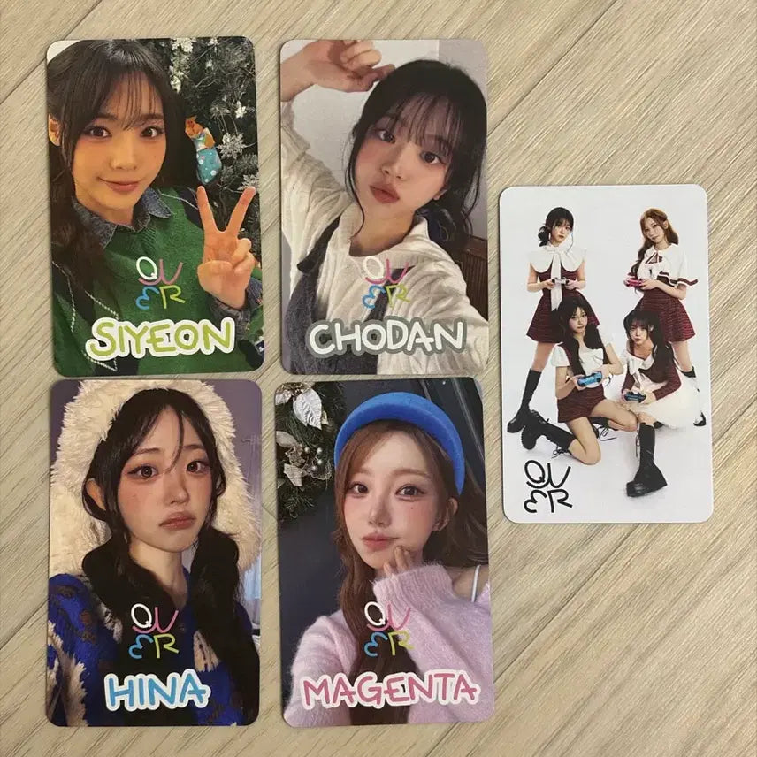 [BUNJANG] QWER Photocard Set (5 pcs) / QWER 플스 포카 (5장 세트)