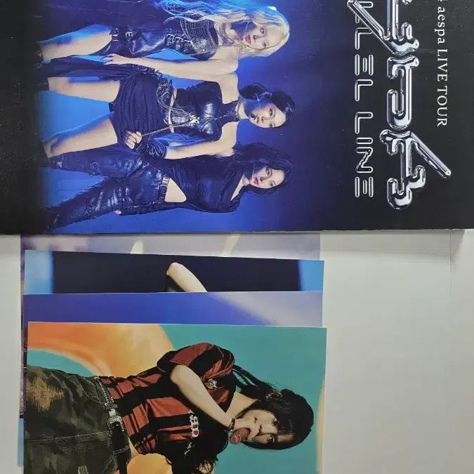[BUNJANG] aespa 2024 Live Tour Parallel Line Poster / 2024 에스파 라이브 투어 패러럴 라인