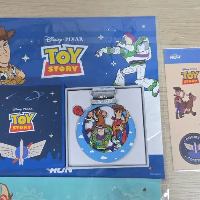 [BUNJANG] Disney Run Virtual Medal 3-Set / 디즈니런 버추얼 메달 3종 세트
